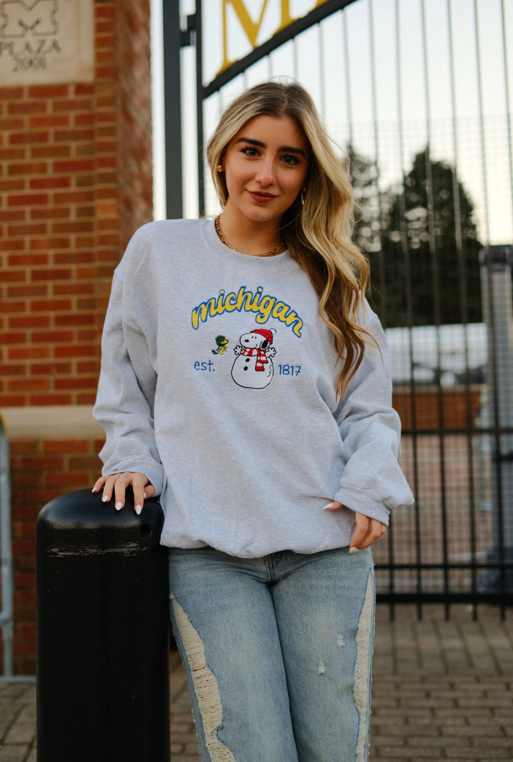 Unisex Embroidered Snowman Crewneck